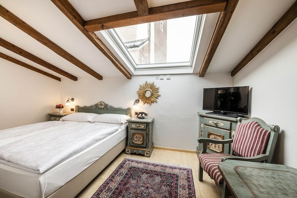 Фото Cavallino d'Oro