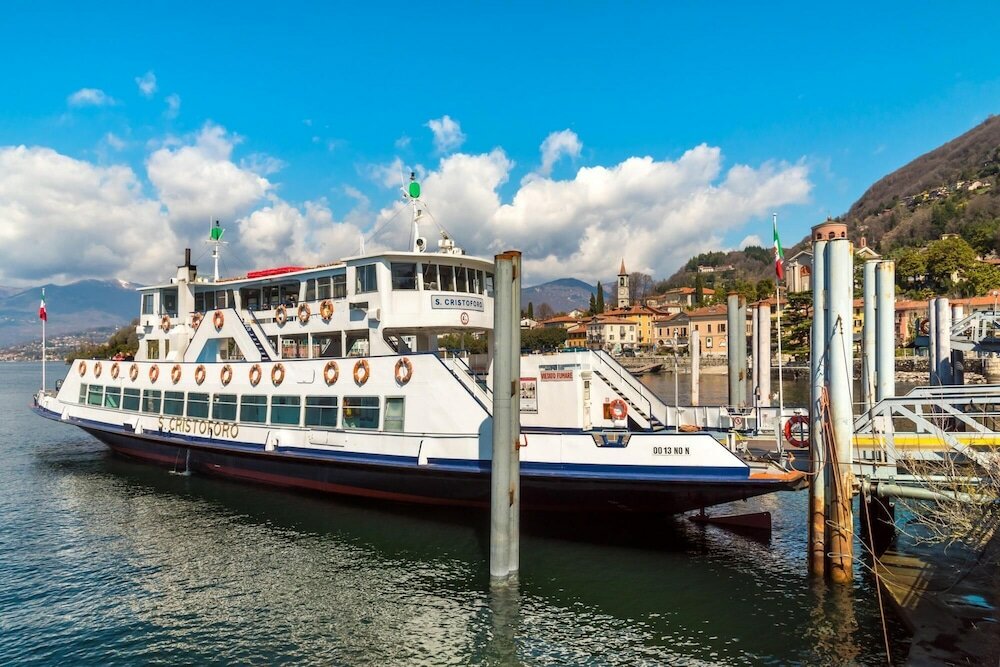 Фото Residenza Gardenia Lake View Luino Center