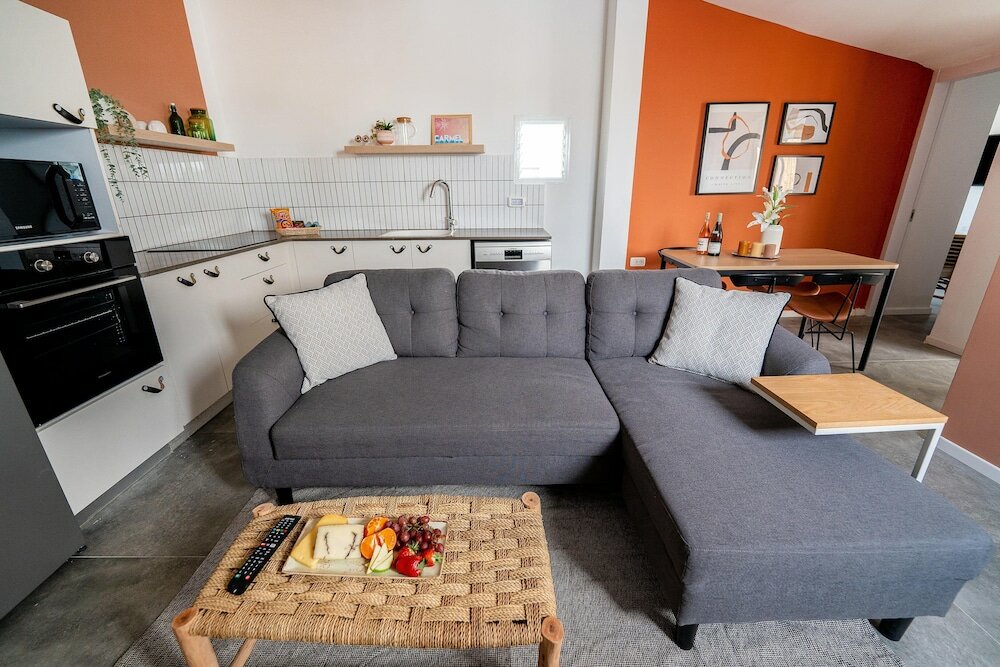 Фото Carmel Beach House by Berry Stays