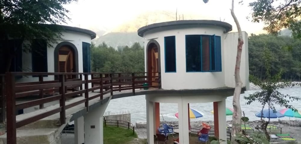 Фото Pameer Continental Hotel and Restaurant