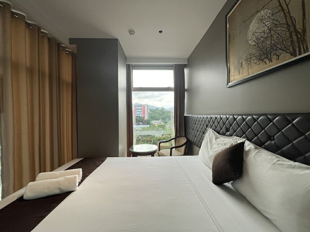 Фото Cebu Capitol Central Hotel & Suites powered by Cocotel