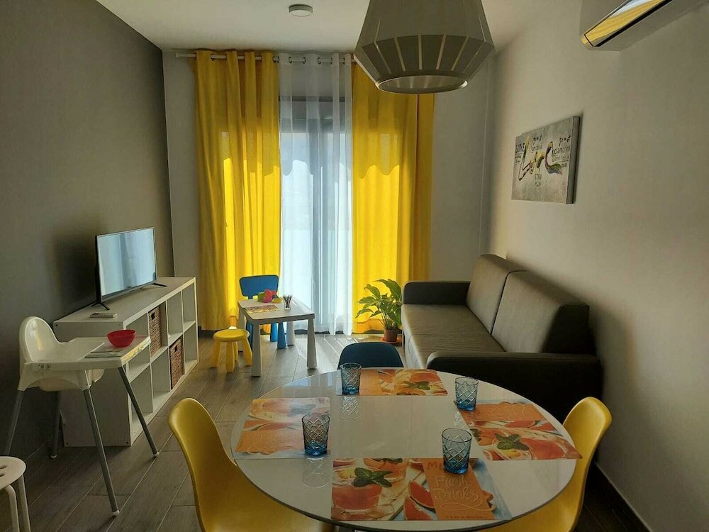 Фото Bnbook Medea Apartments