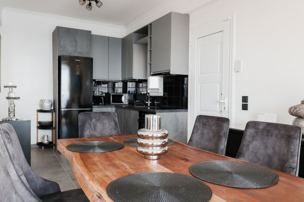 Фото Noir Luxury Suite by CorfuEscapes