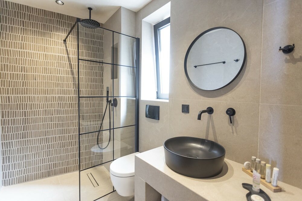 Фото Pnoes Luxury Suites