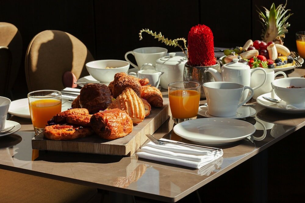 Фото Only Boutique and Suites