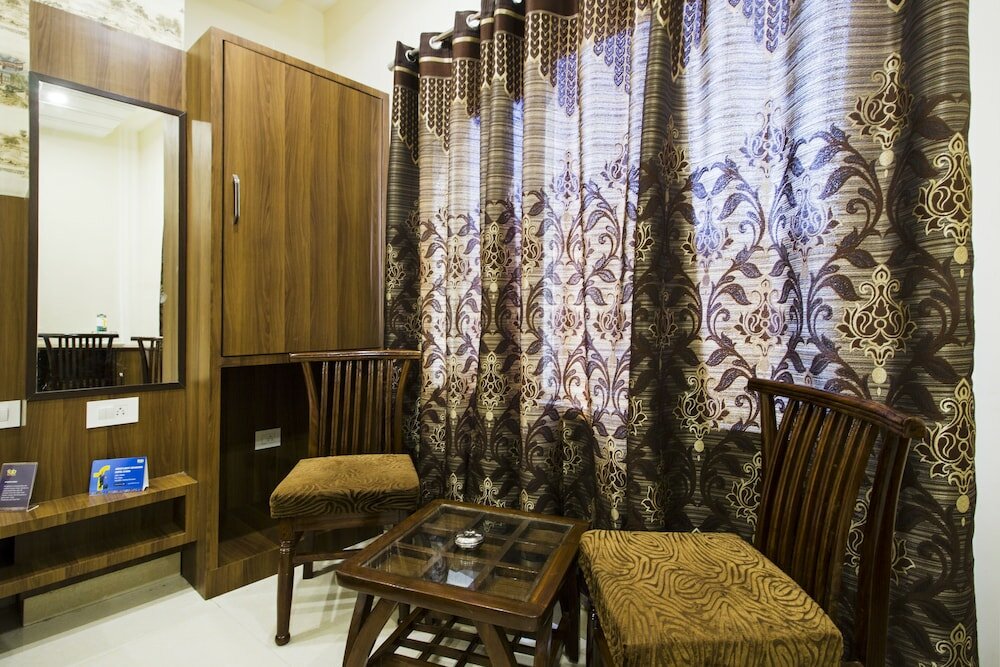 Фото Fabhotel Royal Villa