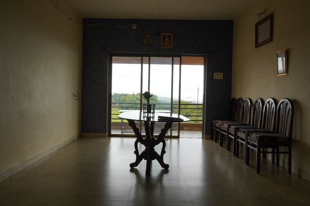 Фото Hotel Hill Top Heaven