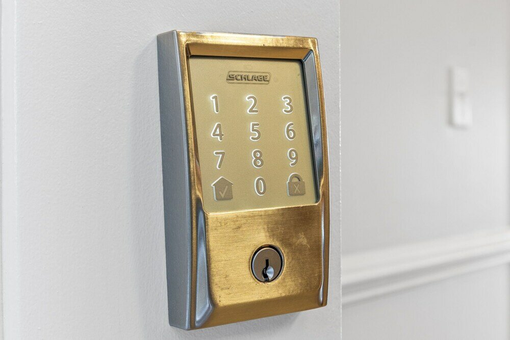 Фото A-Wave From IT All