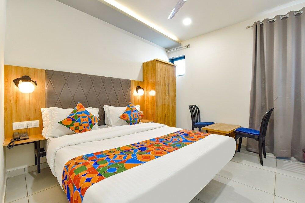 Фото Fabhotel Royal City