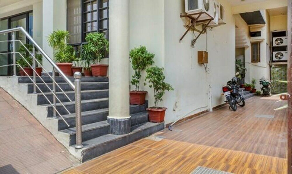 Фото отеля 2