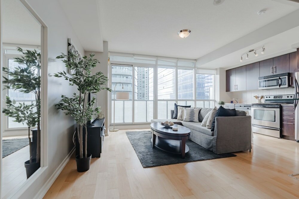 Фото Sterling Suites - Financial District