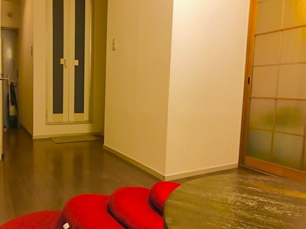 Фото Local Nishijin Apartment