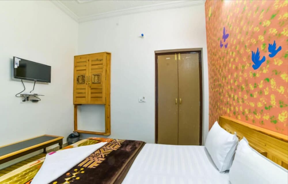 Фото Hotel Thakur Ji Palace