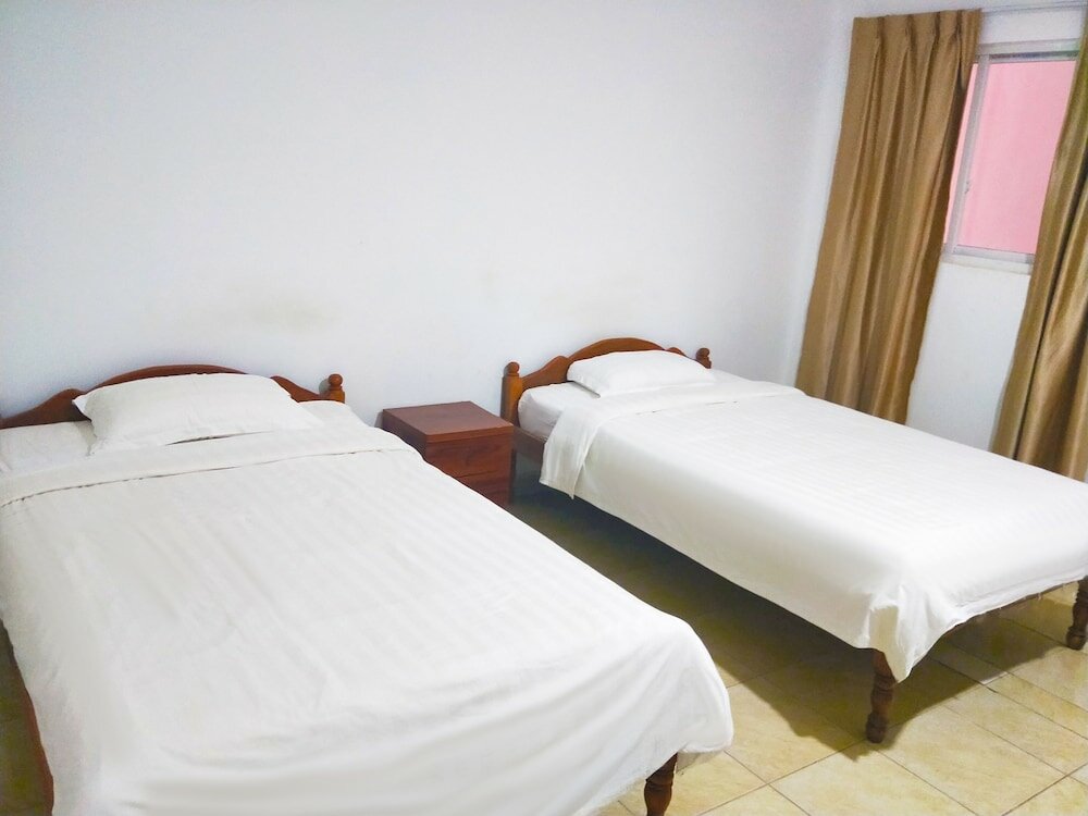 Фото Rujia Hotel