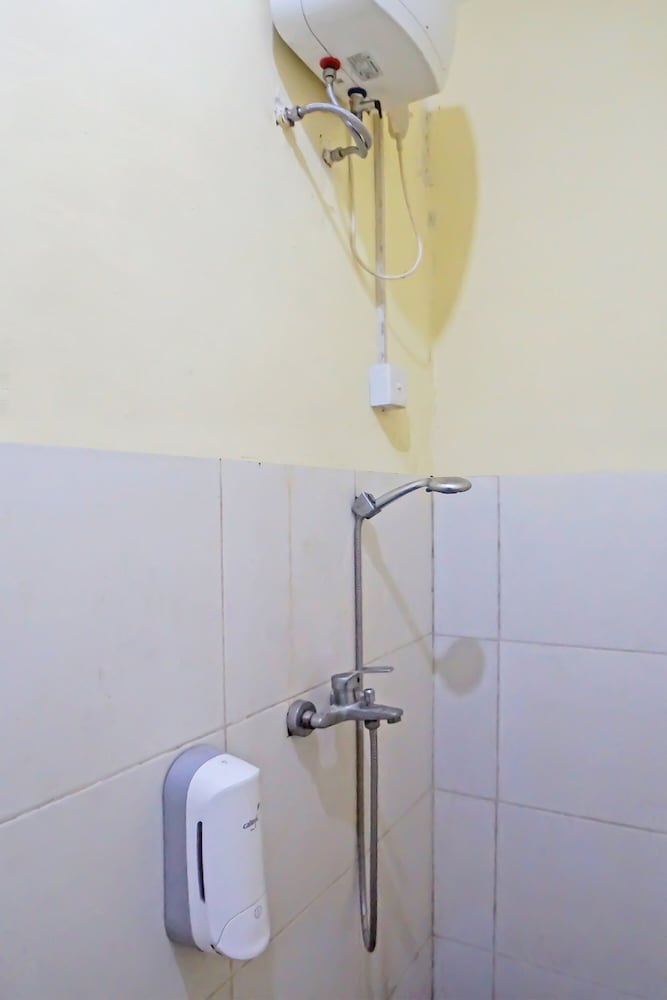 Фото Oyo 990 Stadion Residence Syariah