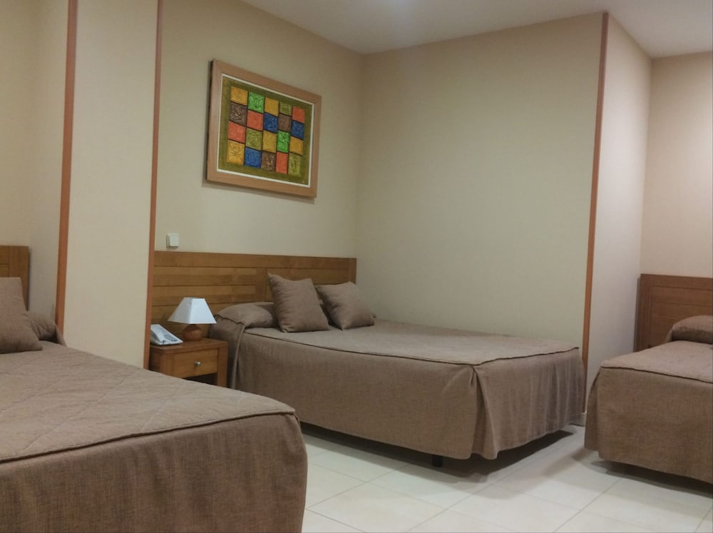 Фото Hostal Aeropuerto