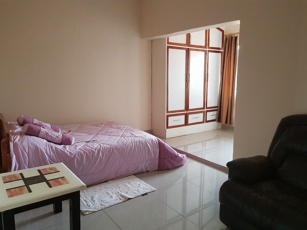 Фото Rayoni Guesthouse B&b