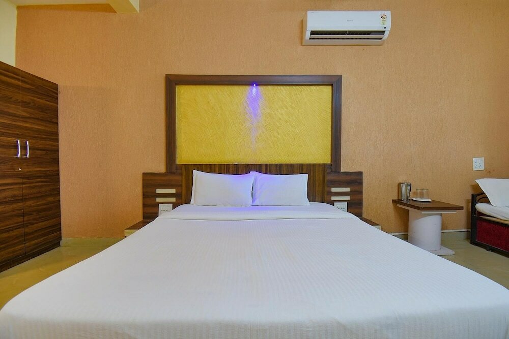 Фото Shivneri Motels