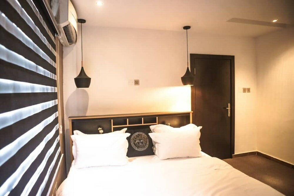 Фото Ot Suites and Pods Boutique Hotel