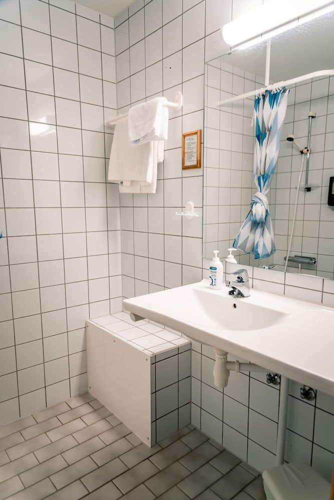 Фото Canyon Hotell