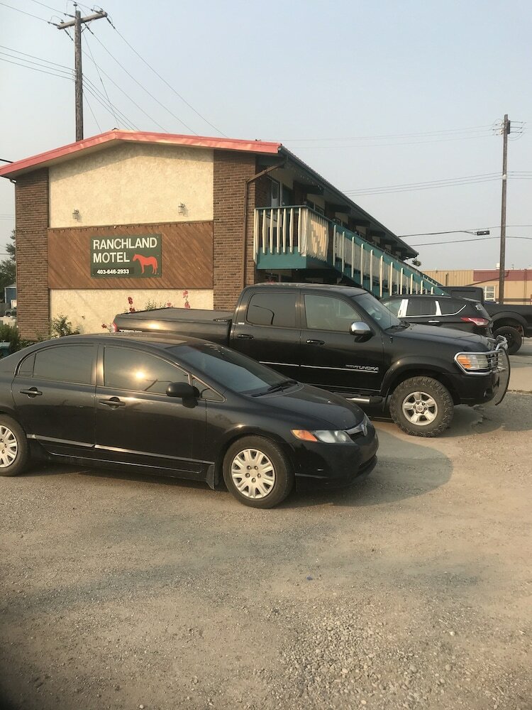 Фото Ranchland Inn