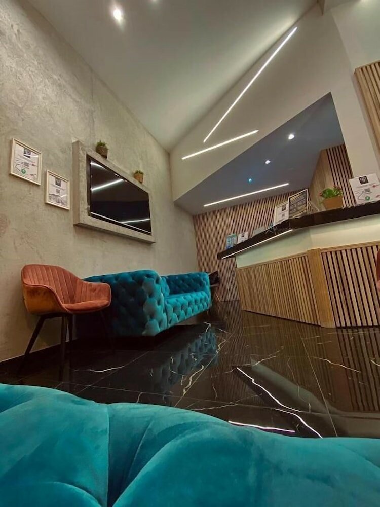 Фото P. C. Boutique H. Loggia