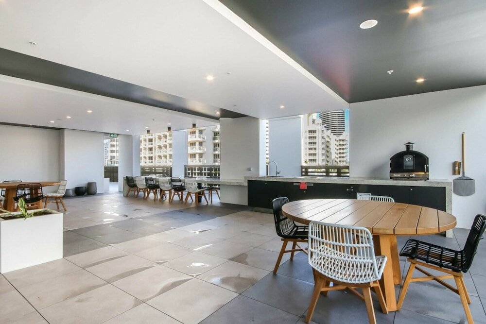 Фото Luxurious 2 Bedroom Brand New Apartment With Amazing Hinterland Views