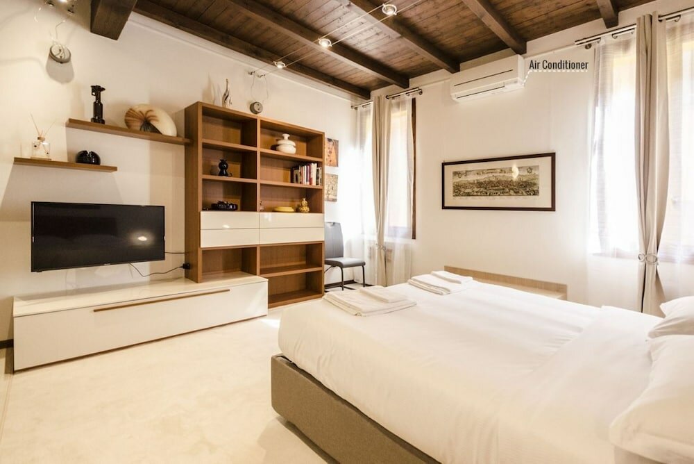 Фото Borgo San Pietro Studio