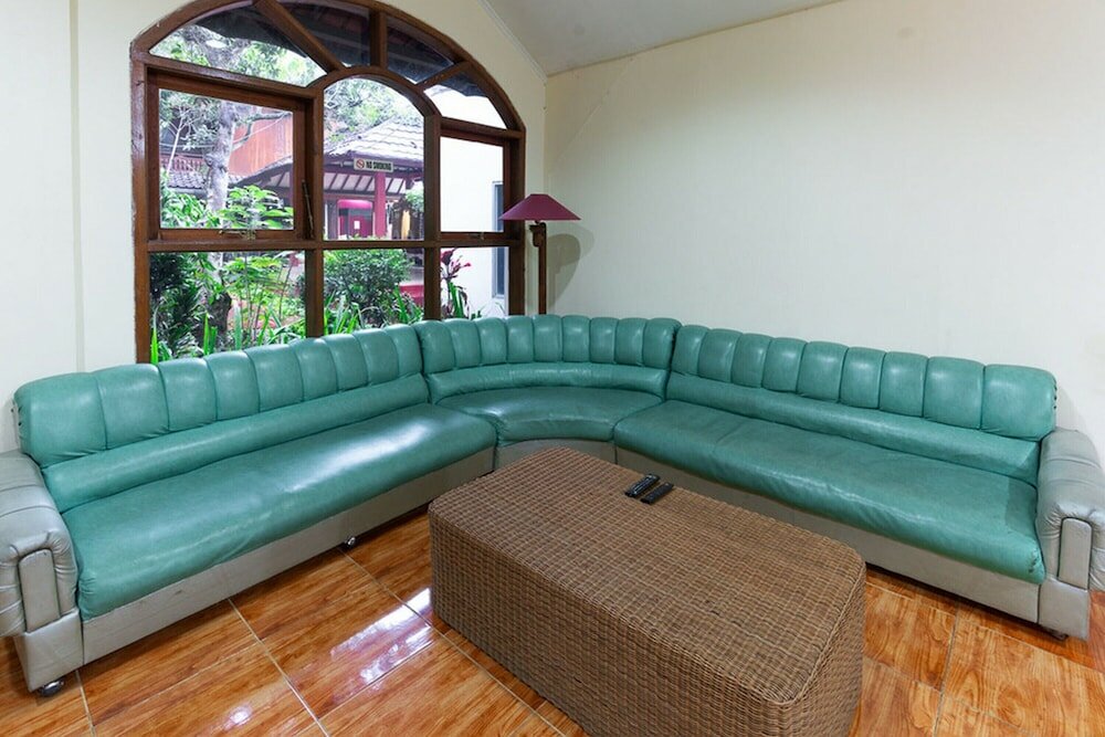 Фото RedDoorz Hostel @ Dago 2