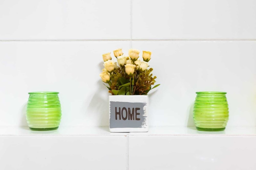 Фото Art Apartment Near Mamila best Location 1