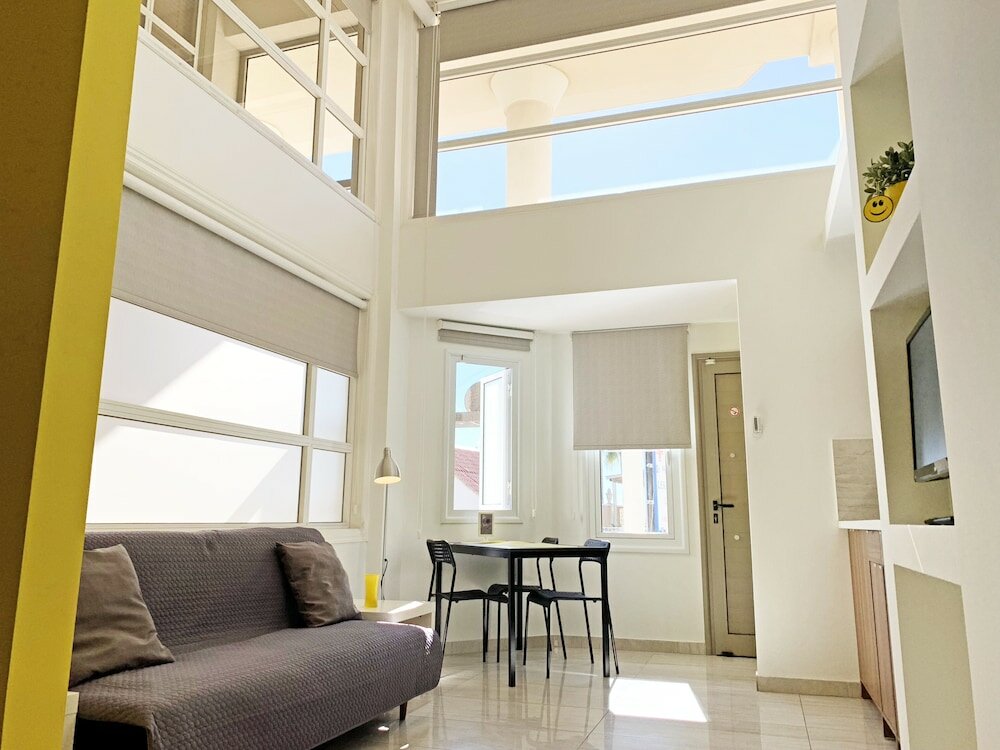 Фото Rainbow Apartments