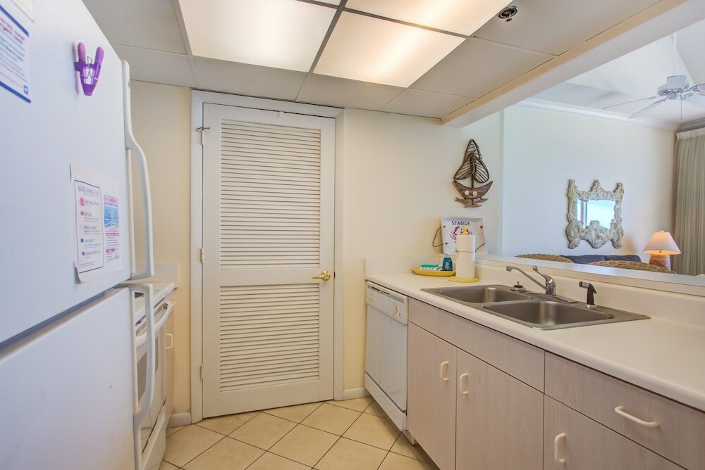 Фото Long Beach by Forehand Rentals