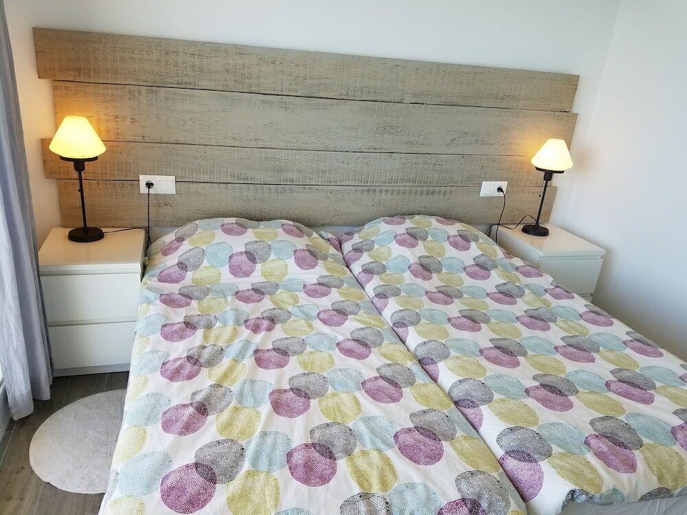 Фото Apartamento El Yate In Front Of The Sea