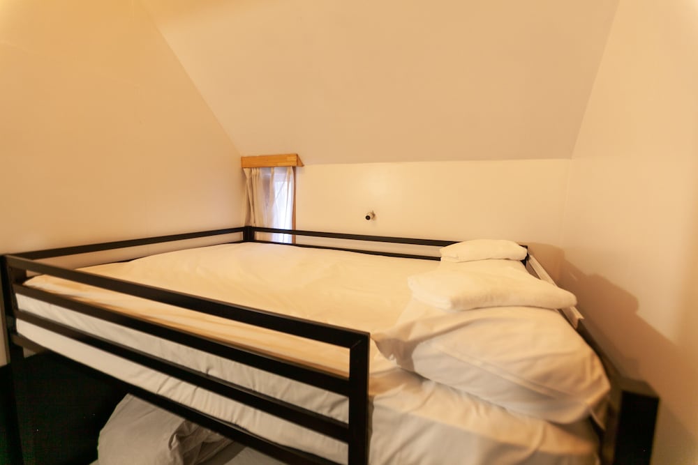 Фото Niseko Ski Lodge