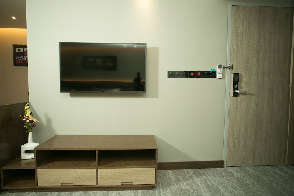 Фото Отель Omni Residency