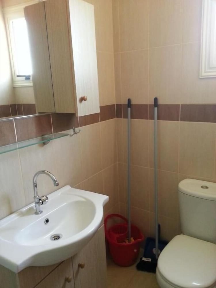 Фото St Lazaros House