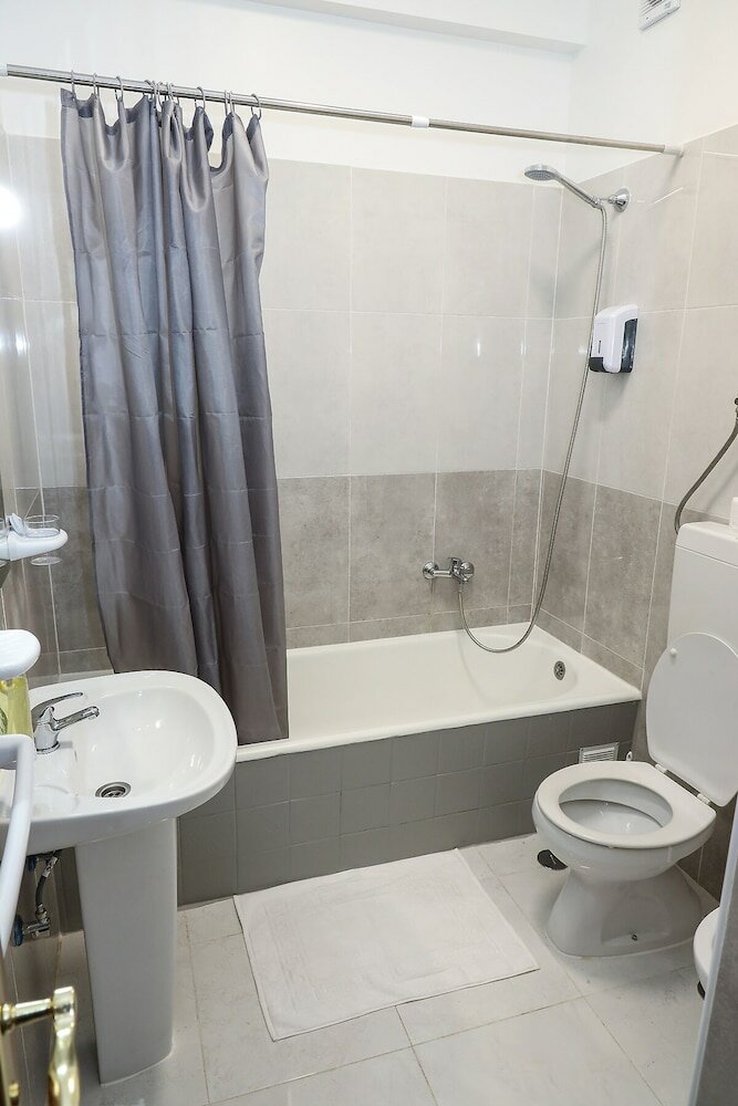 Фото Lisbon Home Host - Hostel