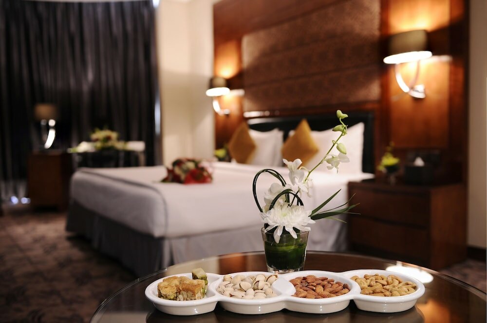 Фото Al Hamra Palace by Warwick