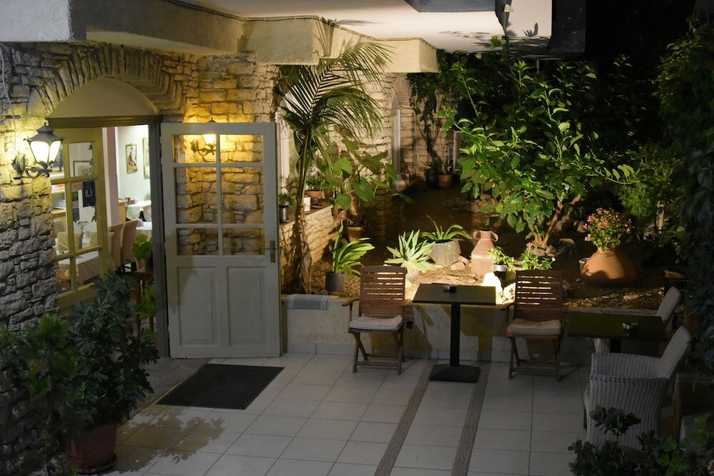 Фото Virginia Hotel