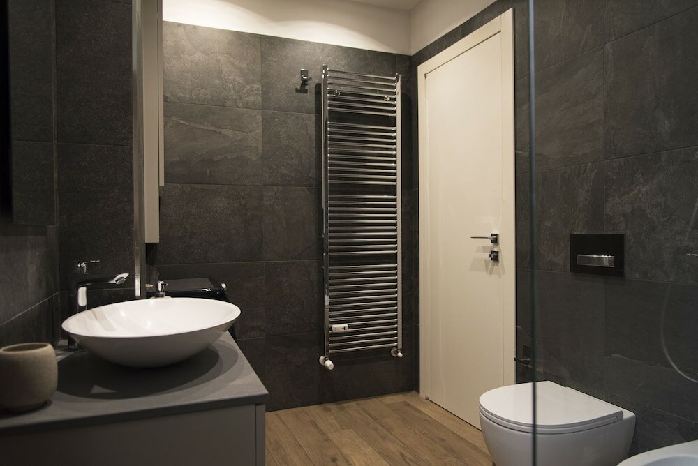 Фото 2 Bedrooms Flat with Parking near Metro Stop