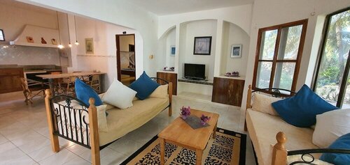 Гостиница Mbv Hotel Annex Family Rooms