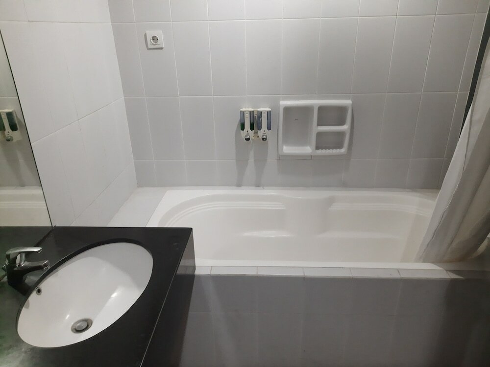 Фото Hotel Bonero Residence