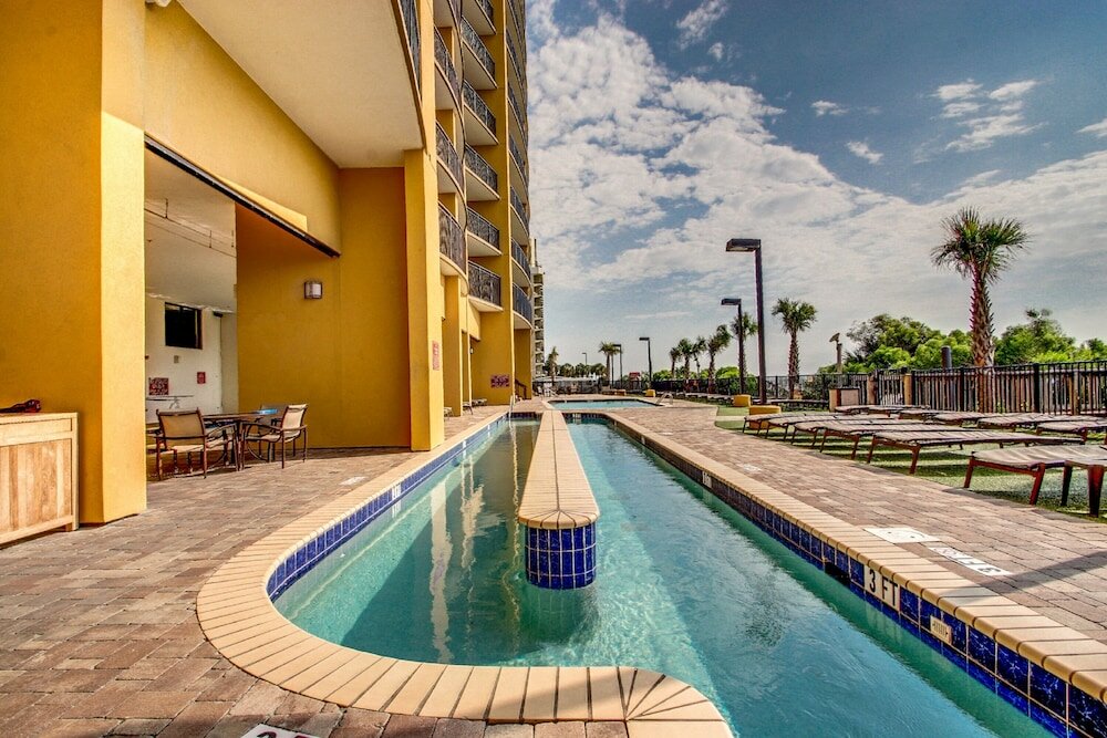 Фото Beachfront Anderson Condos by Hosteeva