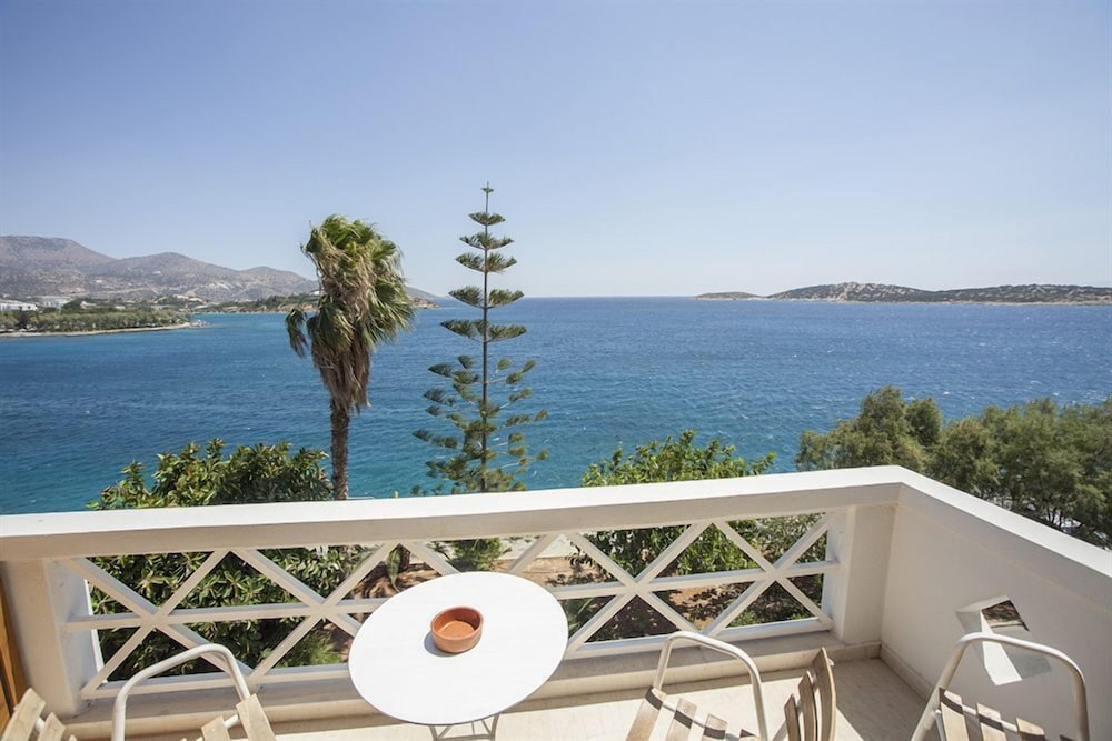 Фото Melas Apartments