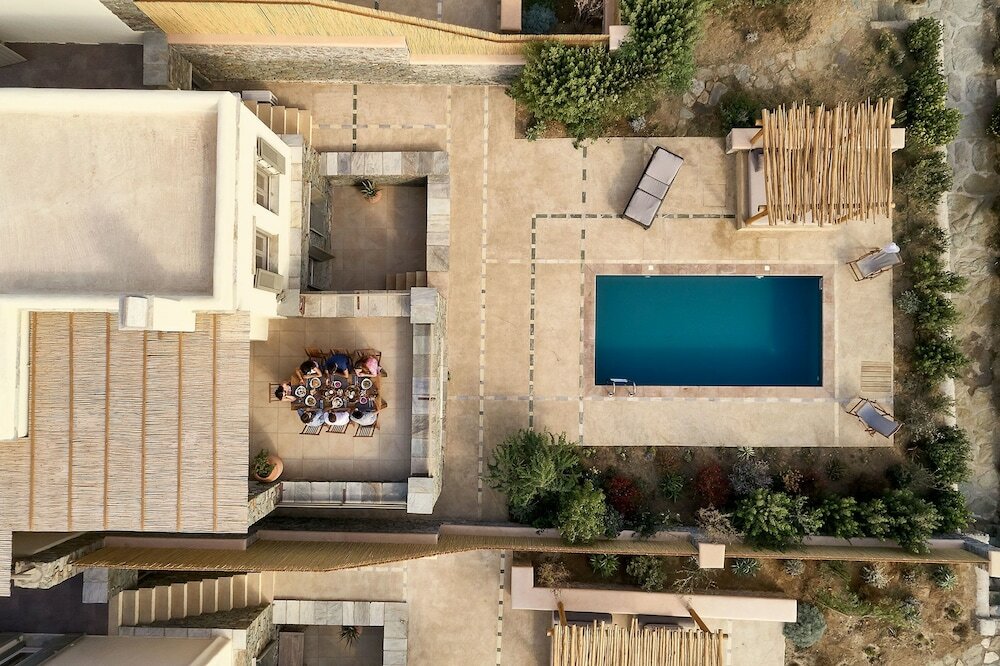 Фото Diles & Rinies