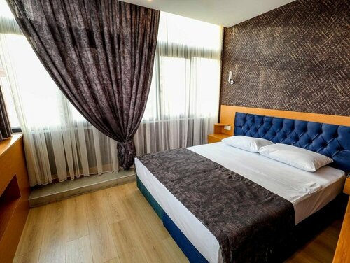 Гостиница Grand Elmira Suites в Шишли