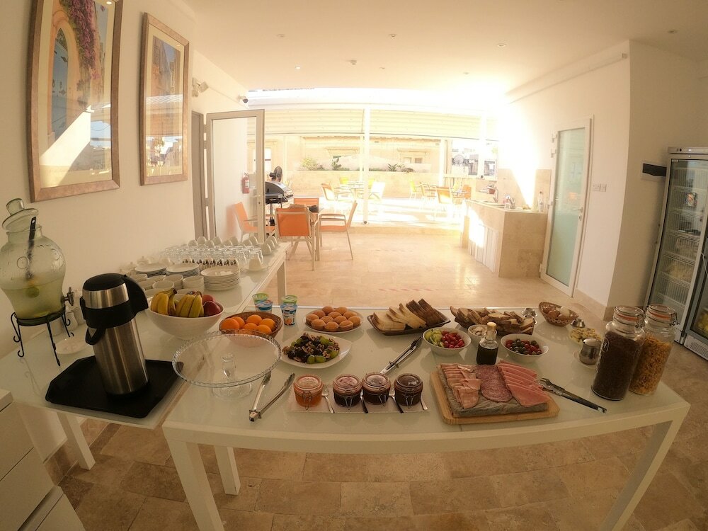 Фото The Maltese Sun