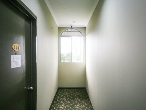 Гостиница Oyo 563 Jockey Lodge Hotel в Сандакане