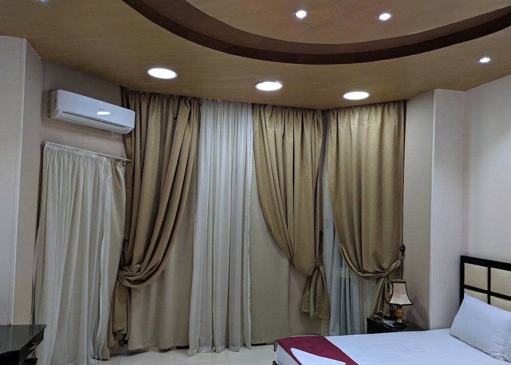 Фото New City Hotel