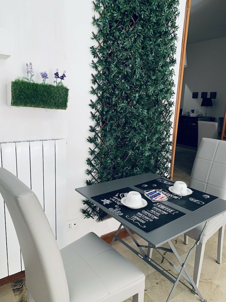 Фото Charme 93 Principe di Belmonte